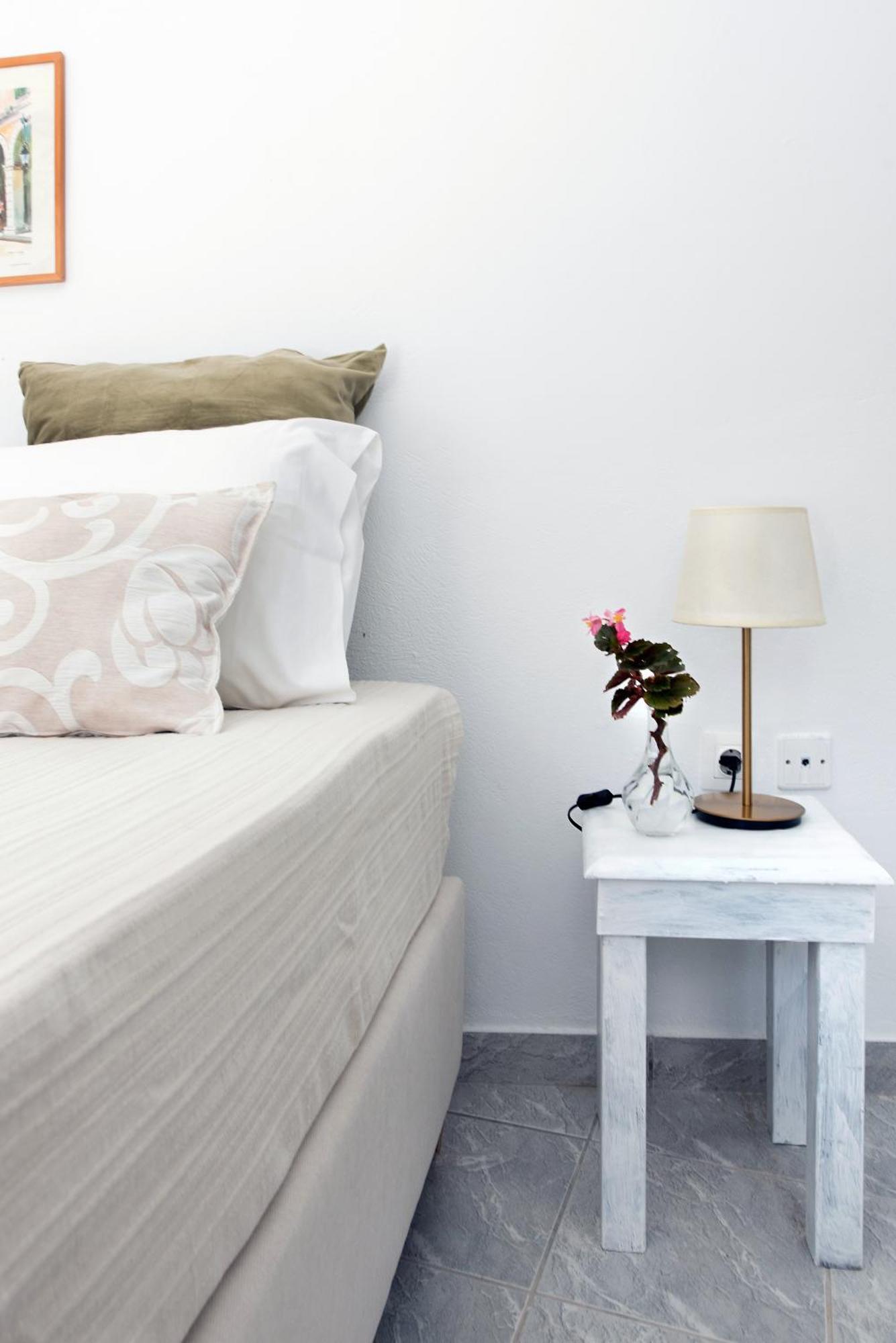 Nisea Apartments Ipsos Bagian luar foto