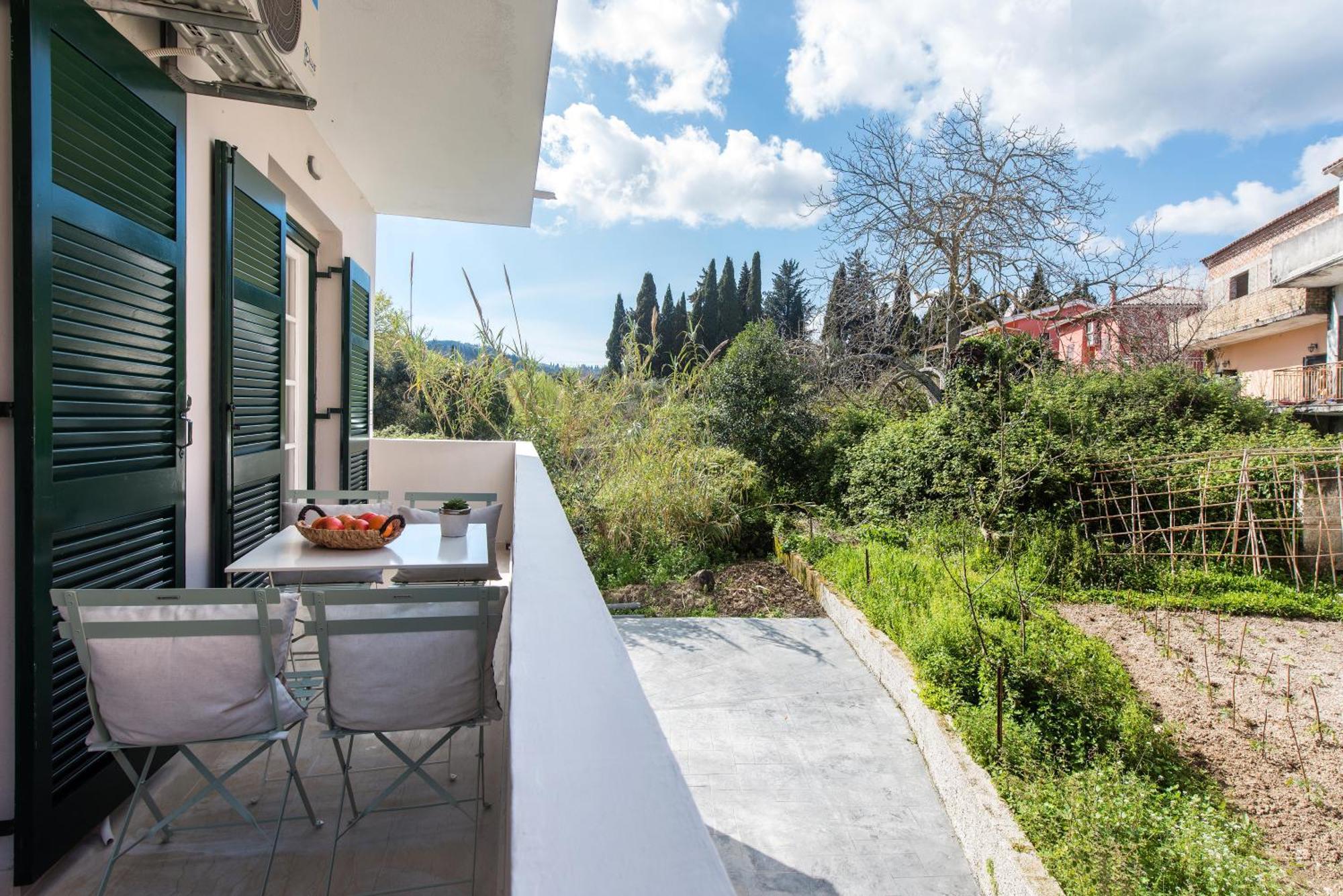 Nisea Apartments Ipsos Bagian luar foto