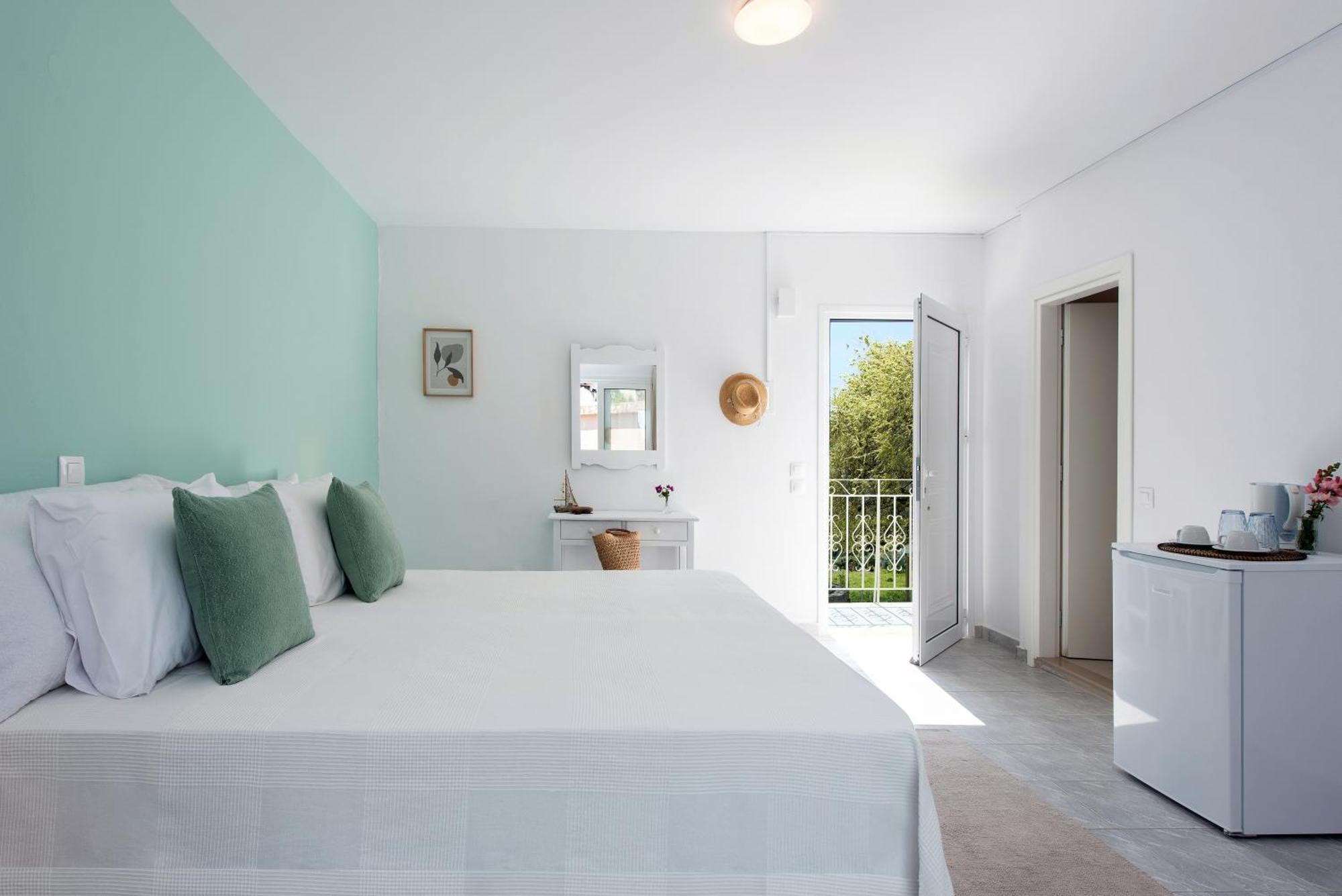 Nisea Apartments Ipsos Bagian luar foto