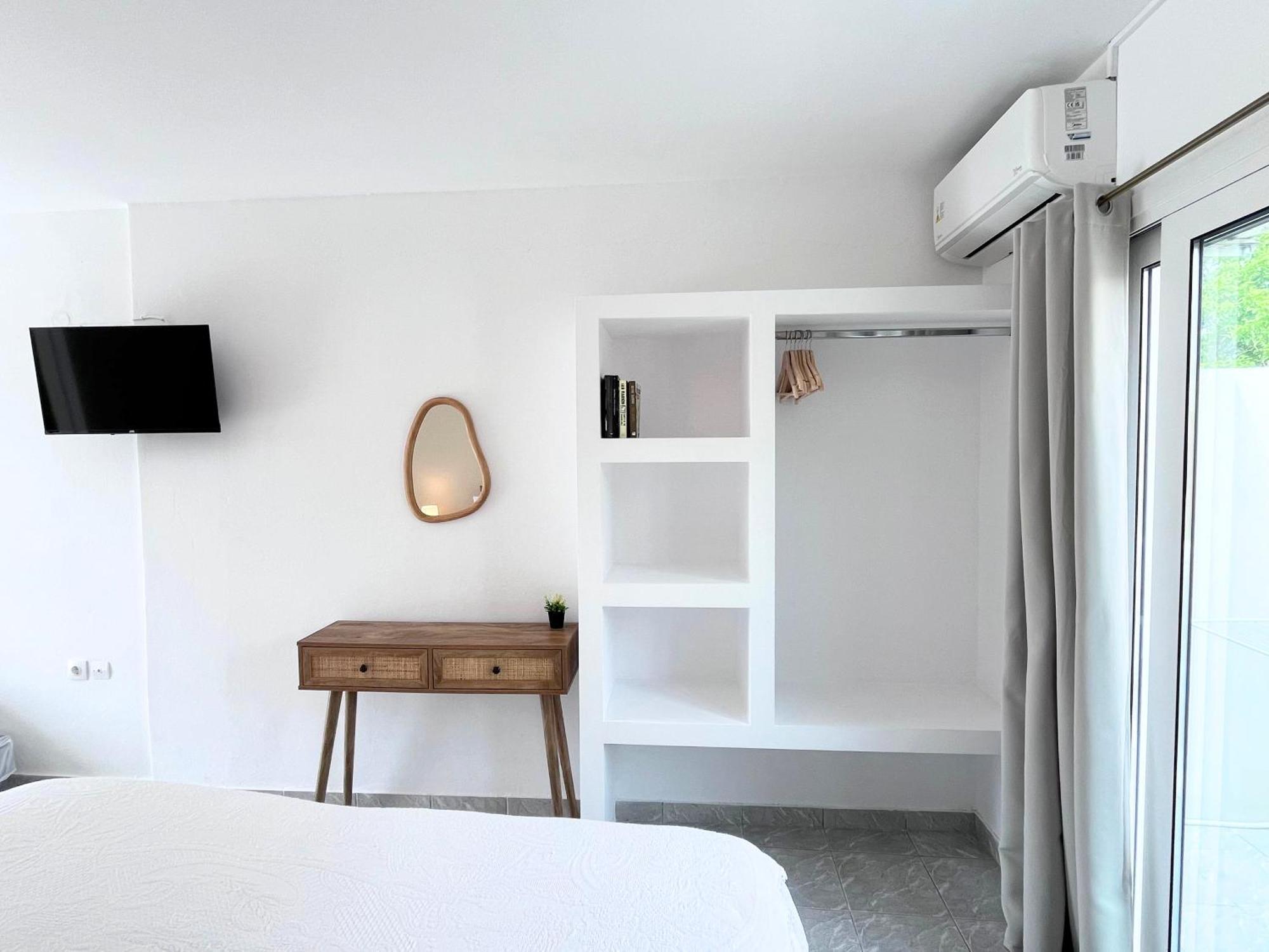 Nisea Apartments Ipsos Bagian luar foto